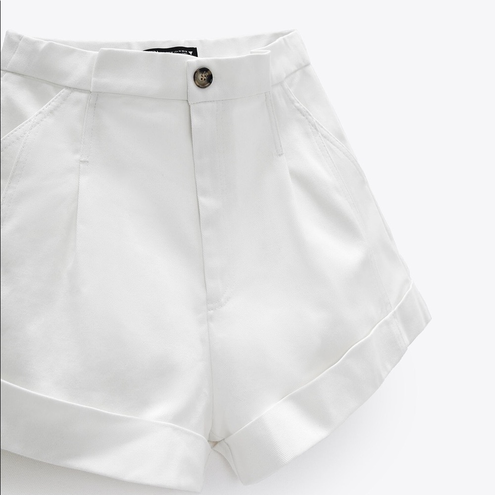 NWT ZARA white jean shorts